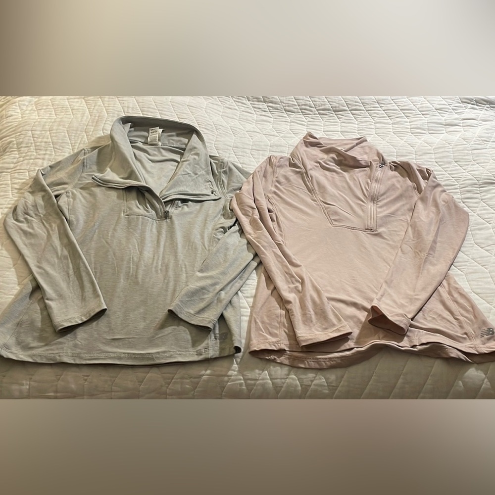 2 exact same long sleeve tops nvr in dryer worn maybe 4 times